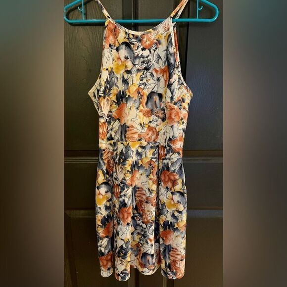 Soprano Floral Junior’s Dress - Size Large - Wedding Guest - Picture 3 of 6